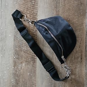 Steve Madden Black Belt Bag